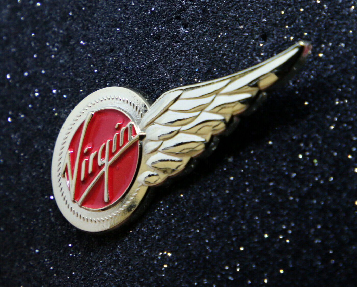 VIRGIN ATLANTIC AIRWAYS HALF-Wing Pin Gold 50mm / 1.97in