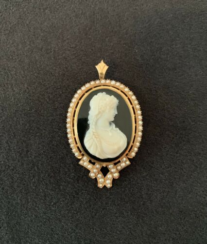 Vintage Cameo Pendant And Brooch