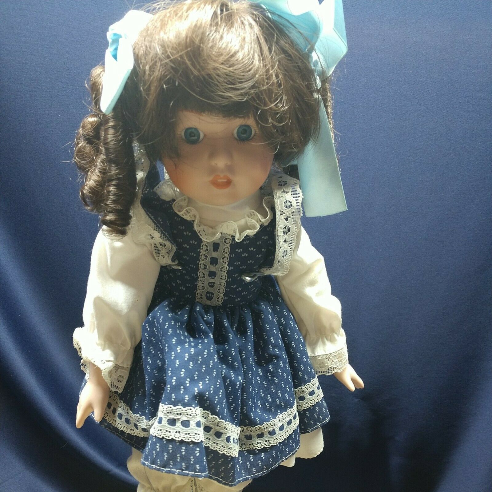 Jessica Porcelain  Doll 14" (stand Not Included)